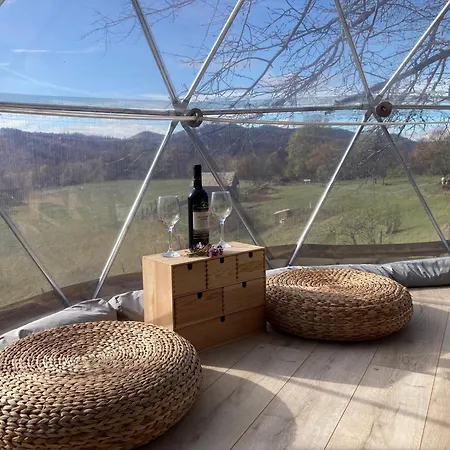 Glamp Pod Hviezdami Luxusný stan